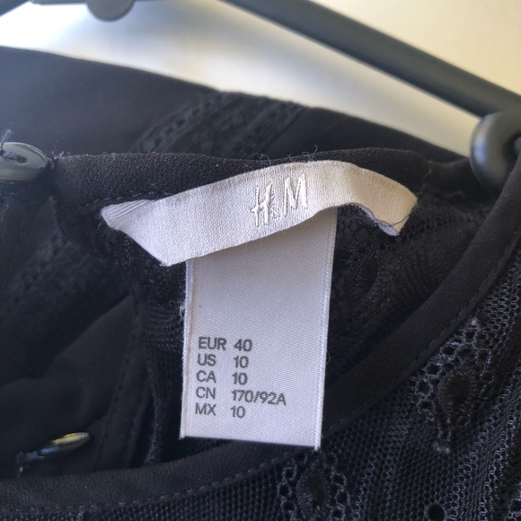 Black lace and chiffon dress - Picture 5 of 7